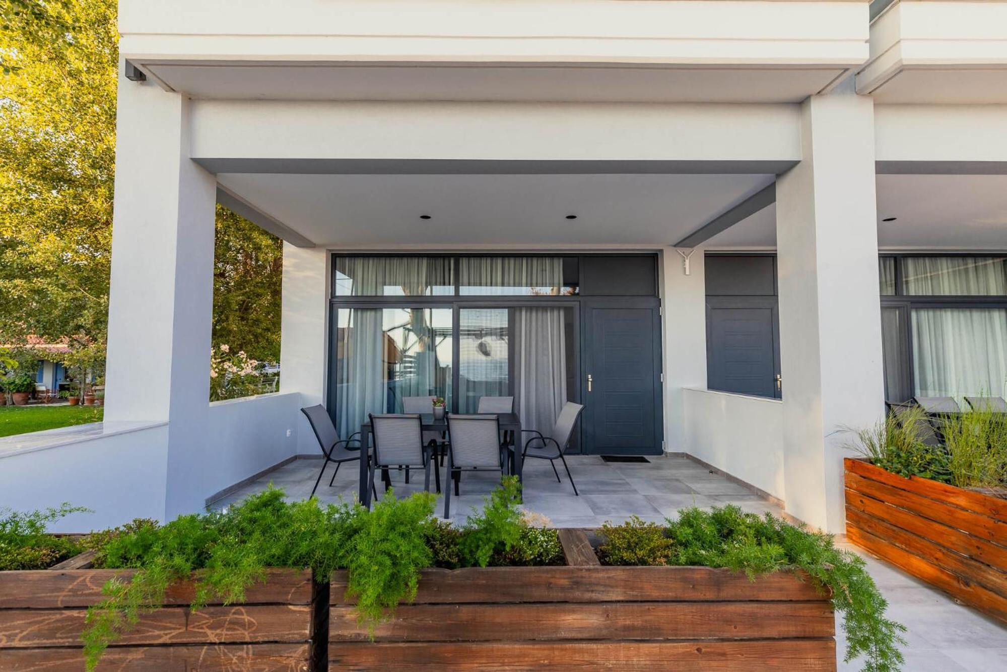 Enalia Luxury Living Apartment Nikiti  Bagian luar foto
