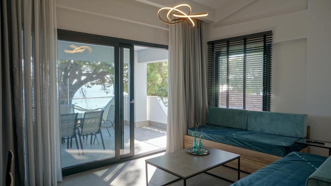 Enalia Luxury Living Apartment Nikiti  Bagian luar foto