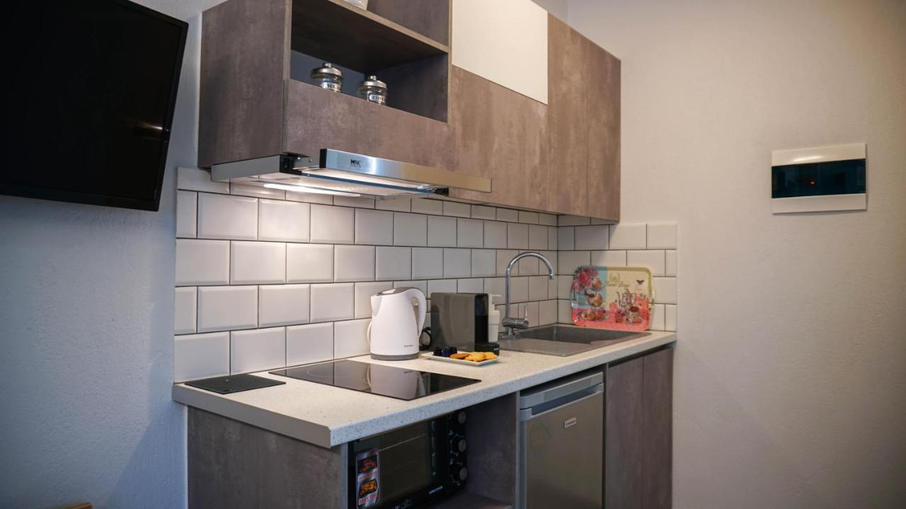 Enalia Luxury Living Apartment Nikiti  Bagian luar foto