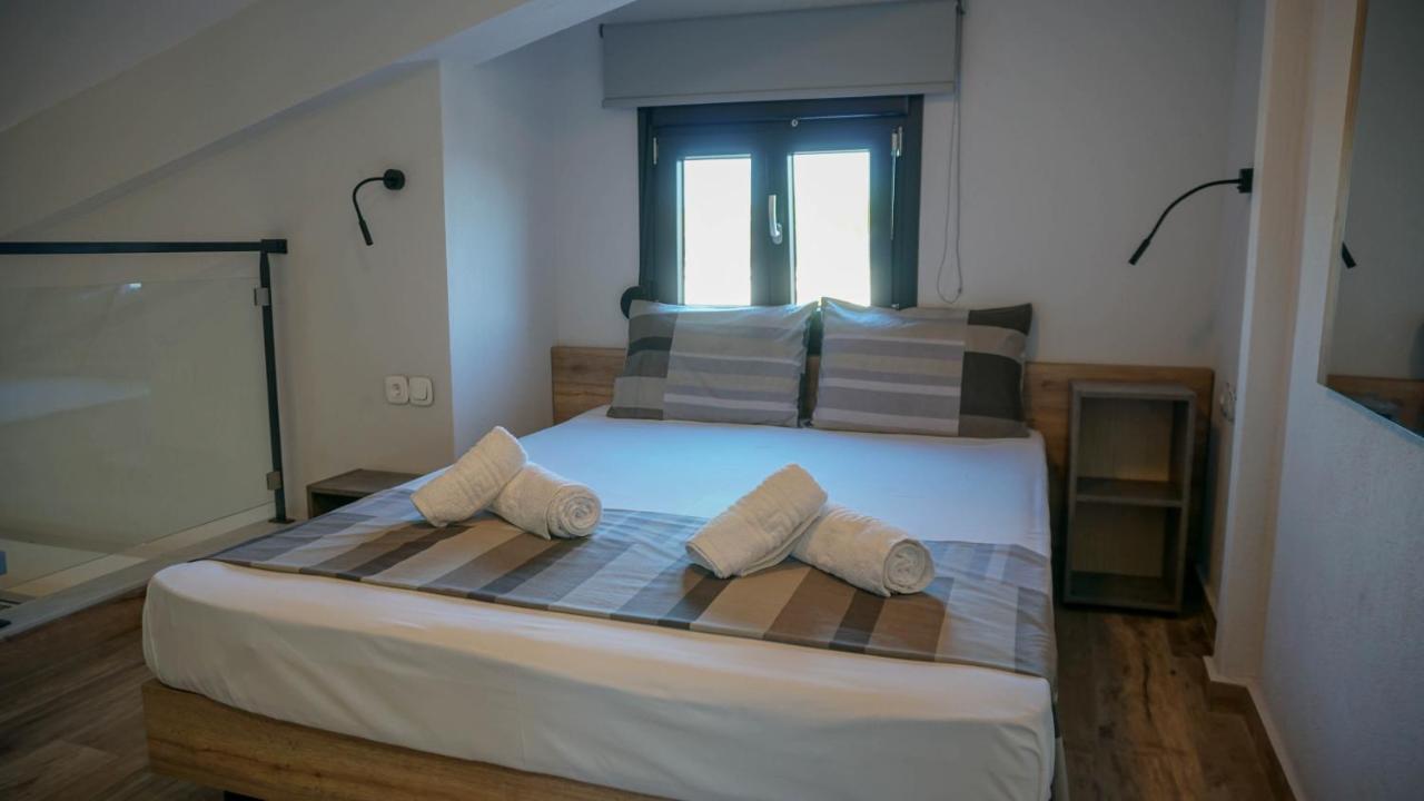 Enalia Luxury Living Apartment Nikiti  Bagian luar foto