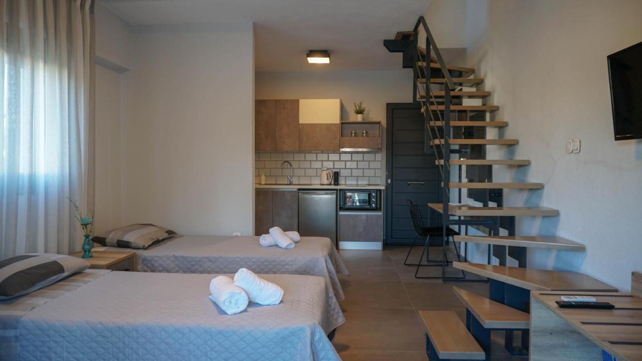 Enalia Luxury Living Apartment Nikiti  Bagian luar foto