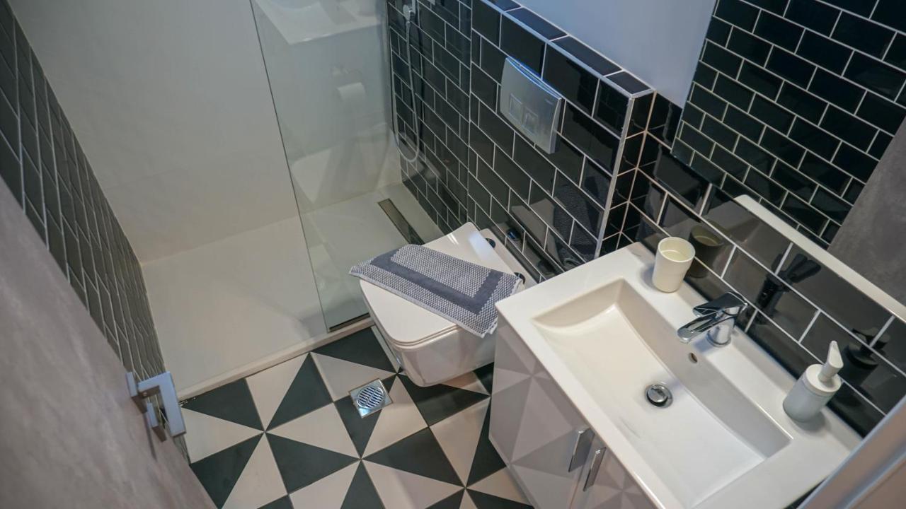 Enalia Luxury Living Apartment Nikiti  Bagian luar foto