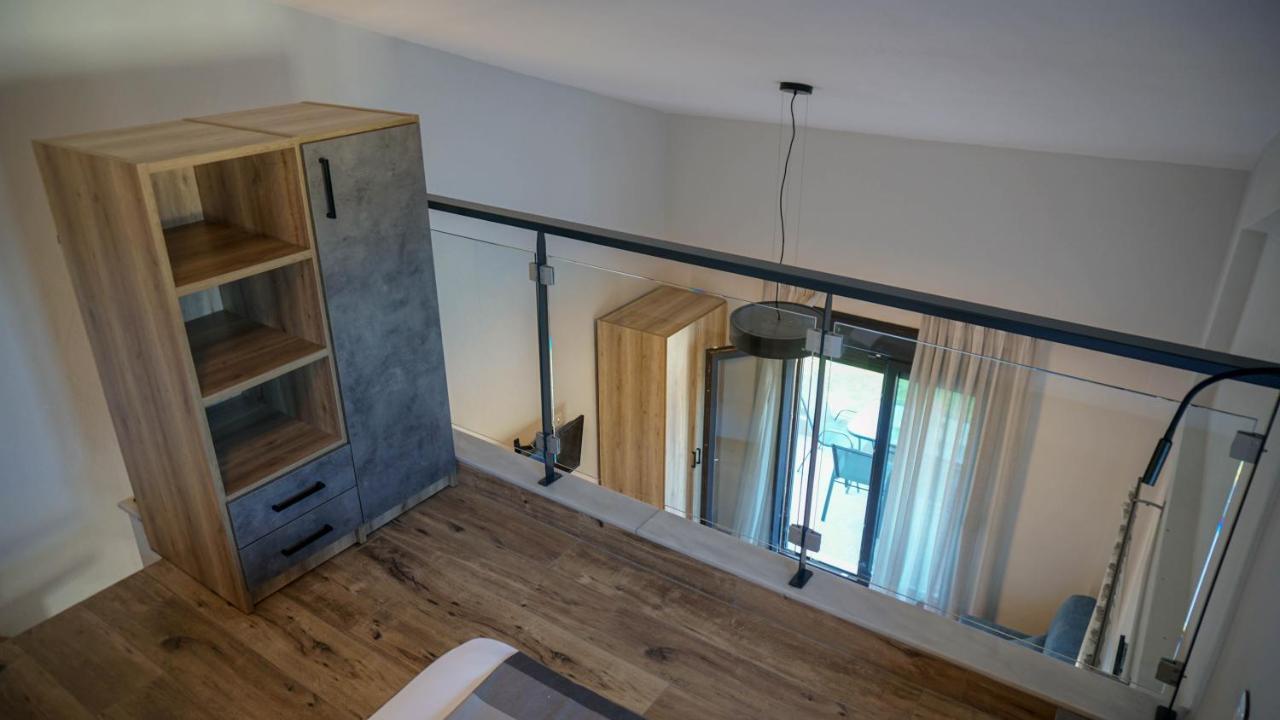 Enalia Luxury Living Apartment Nikiti  Bagian luar foto