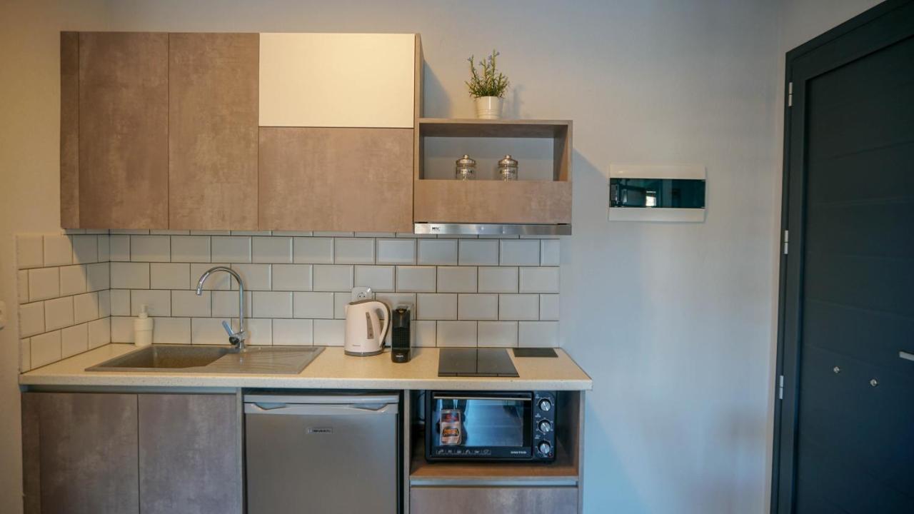 Enalia Luxury Living Apartment Nikiti  Bagian luar foto